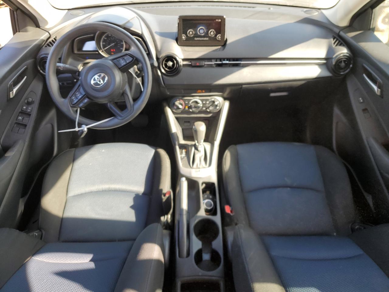 2019 Toyota Yaris VIN 3MYDLBYV0KY513294 Copart auction photo, front end damage thumbnail 8
