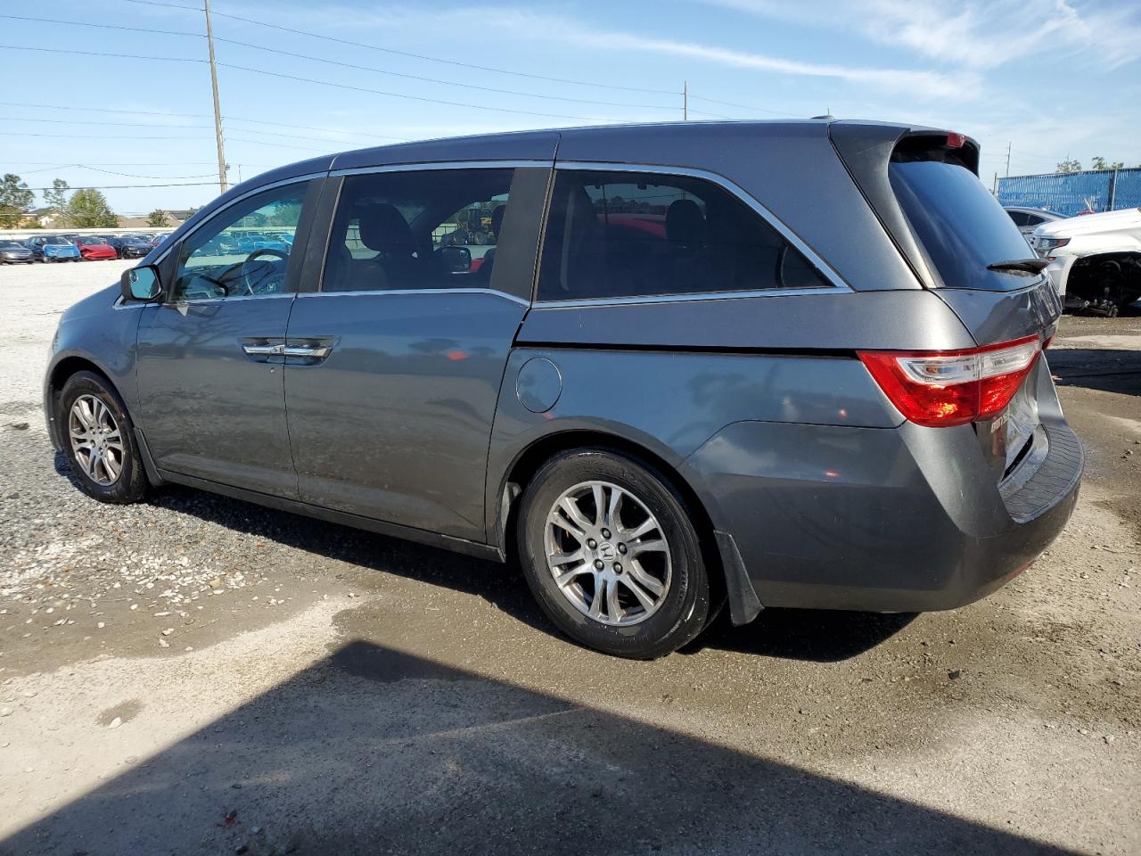2011 Honda Odyssey VIN 5FNRL5H63BB097025 Copart auction photo, rear end damage thumbnail 2