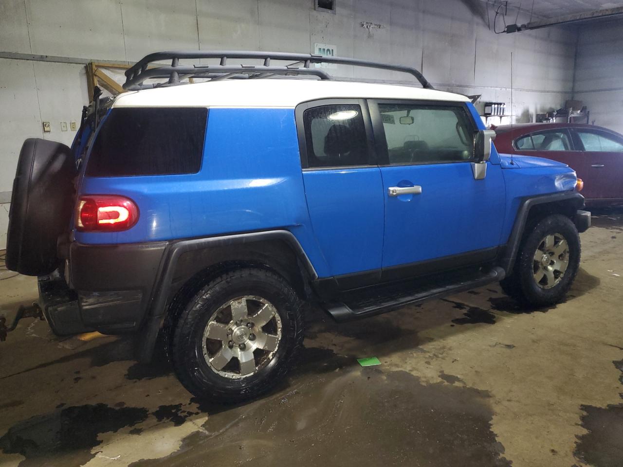 2007 Toyota FJ Cruiser VIN JTEBU11F070057388 Copart auction photo, rear end damage thumbnail 3