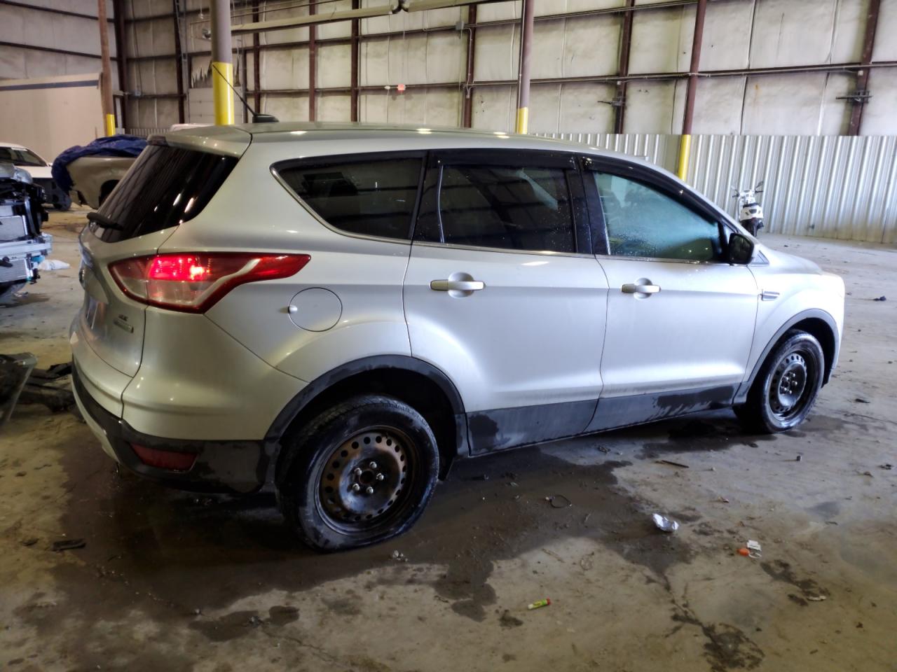 2013 Ford Escape VIN 1FMCU0GX3DUB89970 Copart auction photo, side / rear end damage thumbnail 3