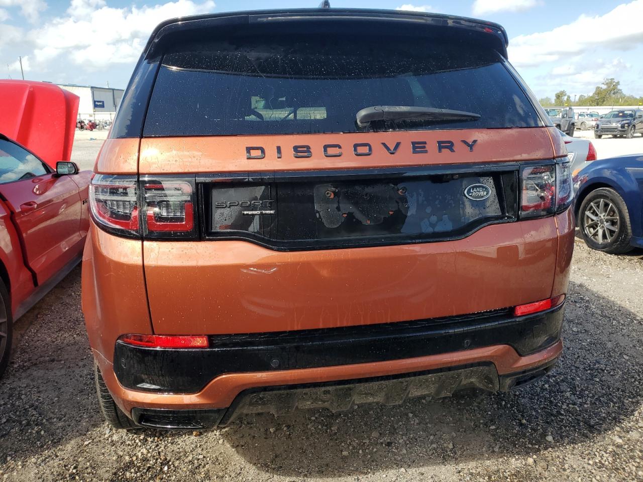 2020 Land Rover Discovery VIN SALCM2GXXLH847218 Copart auction photo, water/flood damage thumbnail 6