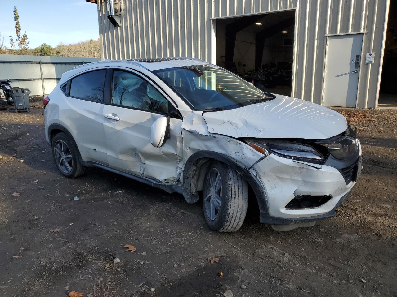 2022 Honda HR-V VIN 3CZRU6H57NM754848 Copart auction photo, front end / side damage thumbnail 4