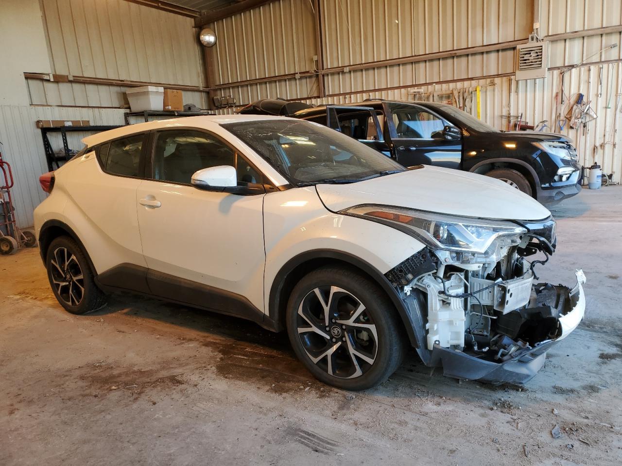 2018 Toyota C-HR VIN NMTKHMBX1JR033380 Copart auction photo, front end / frame damage damage thumbnail 4