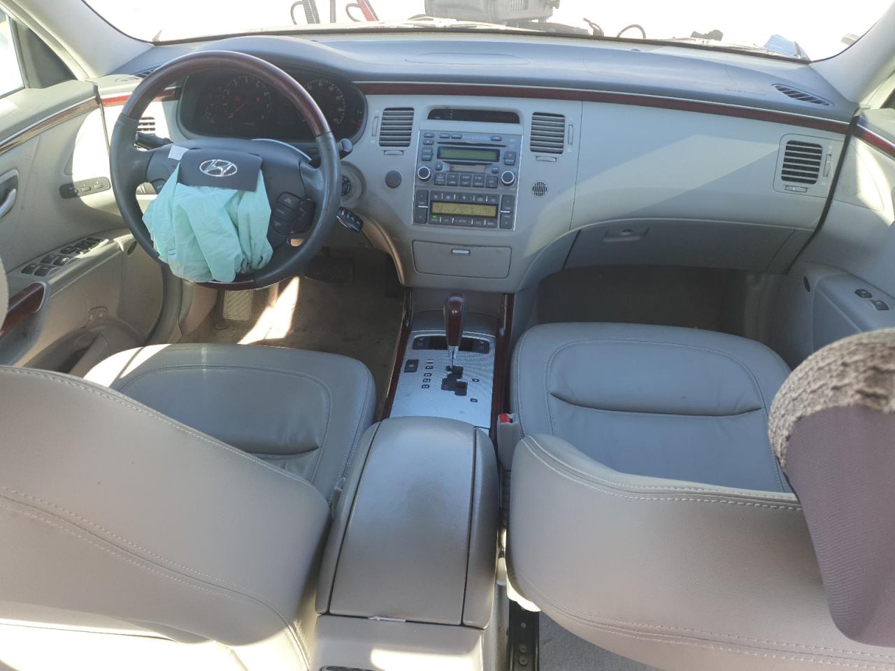 2007 Hyundai Azera VIN KMHFC46F47A182080 Copart auction photo, front end / side damage thumbnail 8