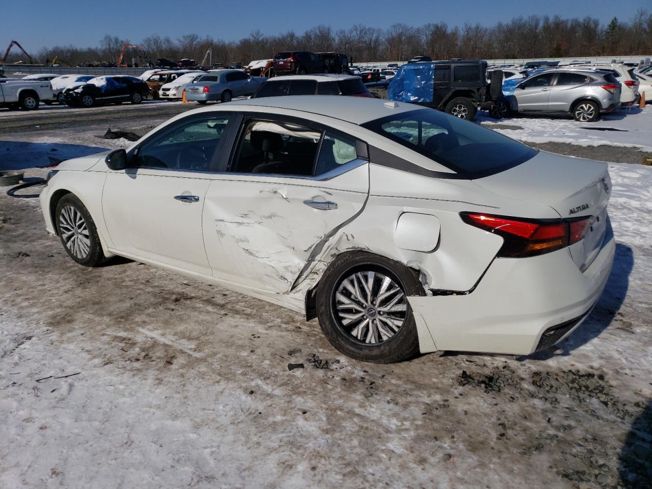 2024 Nissan Altima VIN 1N4BL4DW3RN381645 Copart auction photo, side / rear end damage thumbnail 2