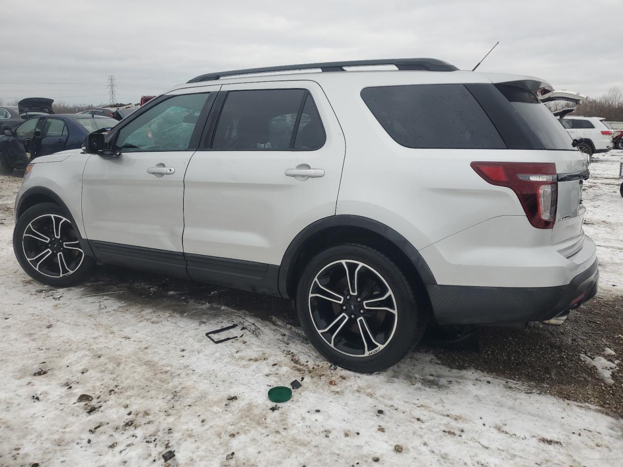2015 Ford Explorer VIN 1FM5K8GTXFGC35497 Copart auction photo, front end / side damage thumbnail 2