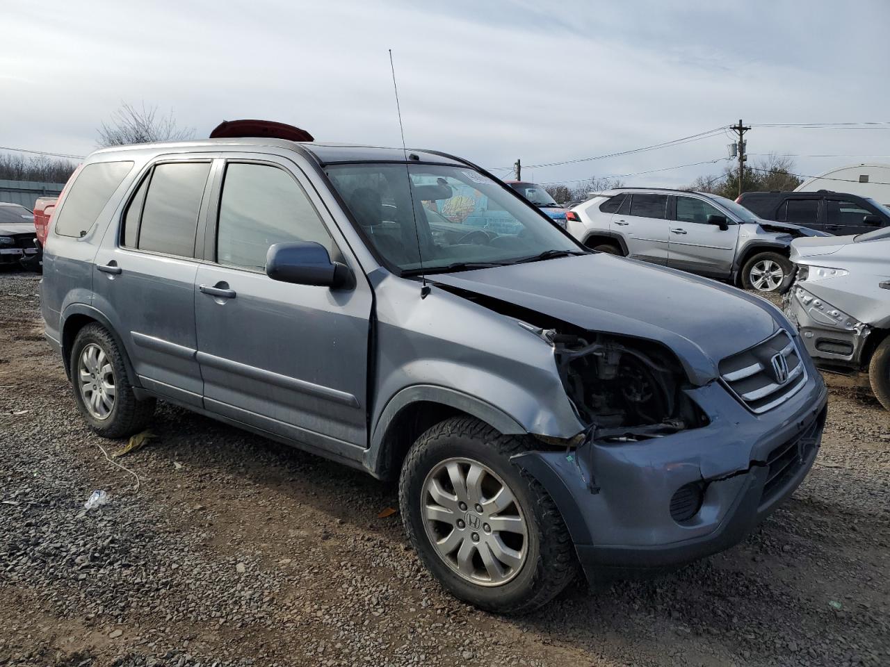 2005 Honda CR-V VIN JHLRD78985C005639 Copart auction photo, front end damage thumbnail 4