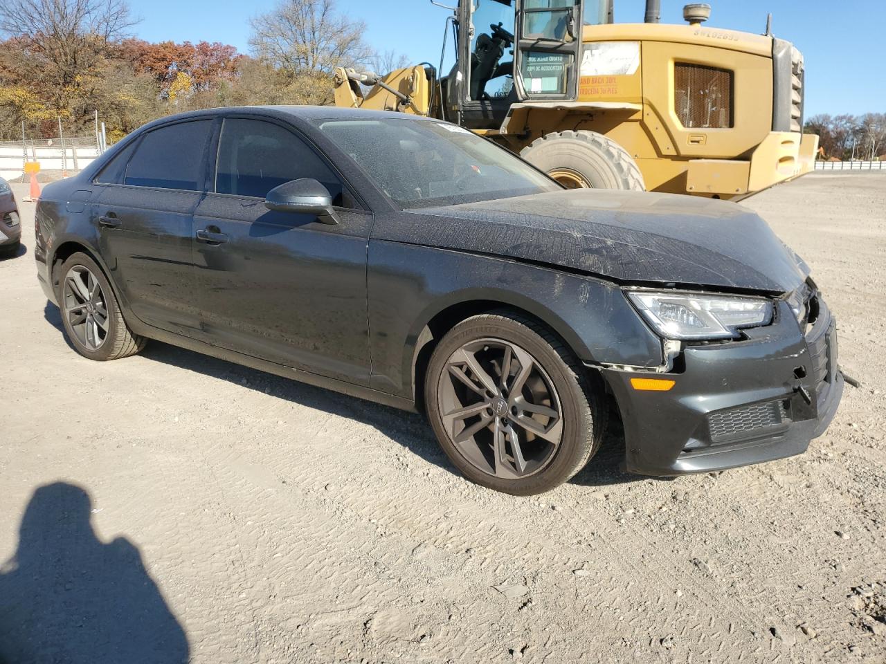 2019 Audi A4 VIN WAUGMAF49KA112549 Copart auction photo, front end / minor dent/scratches damage thumbnail 4