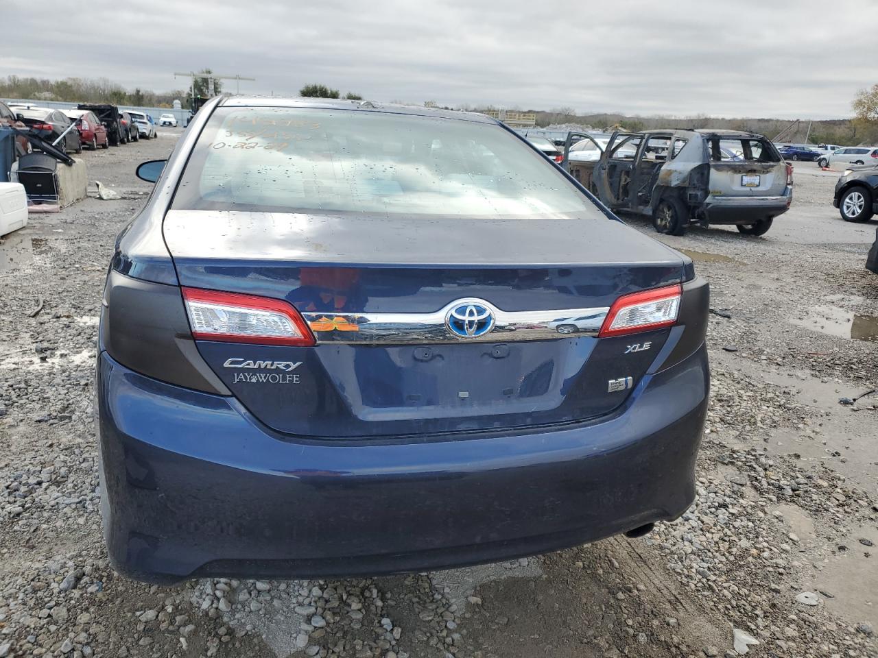 2014 Toyota Camry VIN 4T1BD1FK2EU117697 Copart auction photo, vandalism damage thumbnail 6