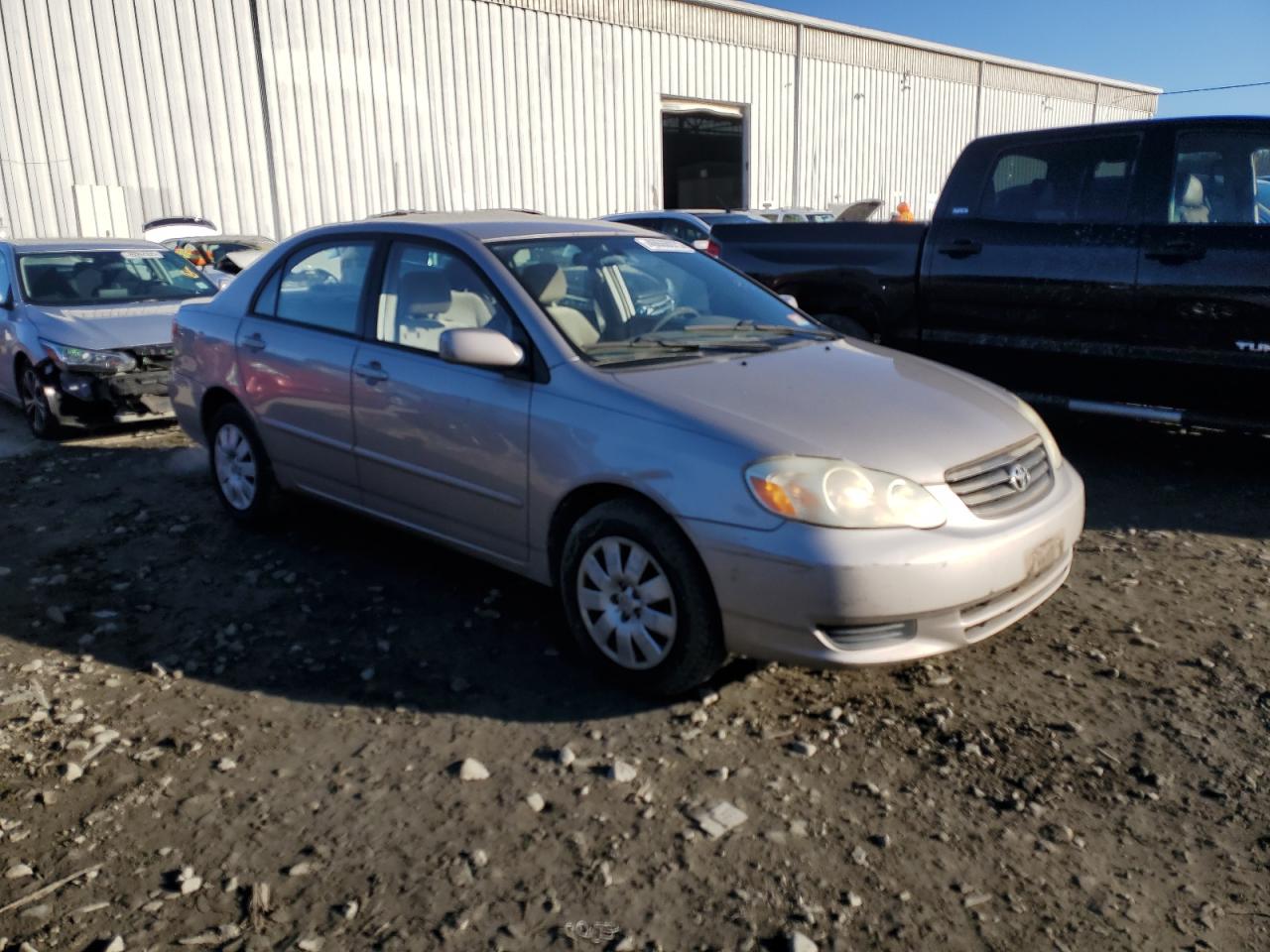 2003 Toyota Corolla VIN 2T1BR32E03C102336 Copart auction photo, minor dent/scratches damage thumbnail 4