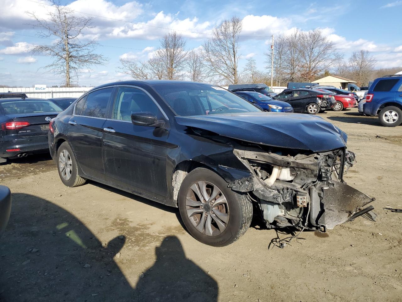 2015 Honda Accord VIN 1HGCR2F35FA271382 Copart auction photo, front end / minor dent/scratches damage thumbnail 4