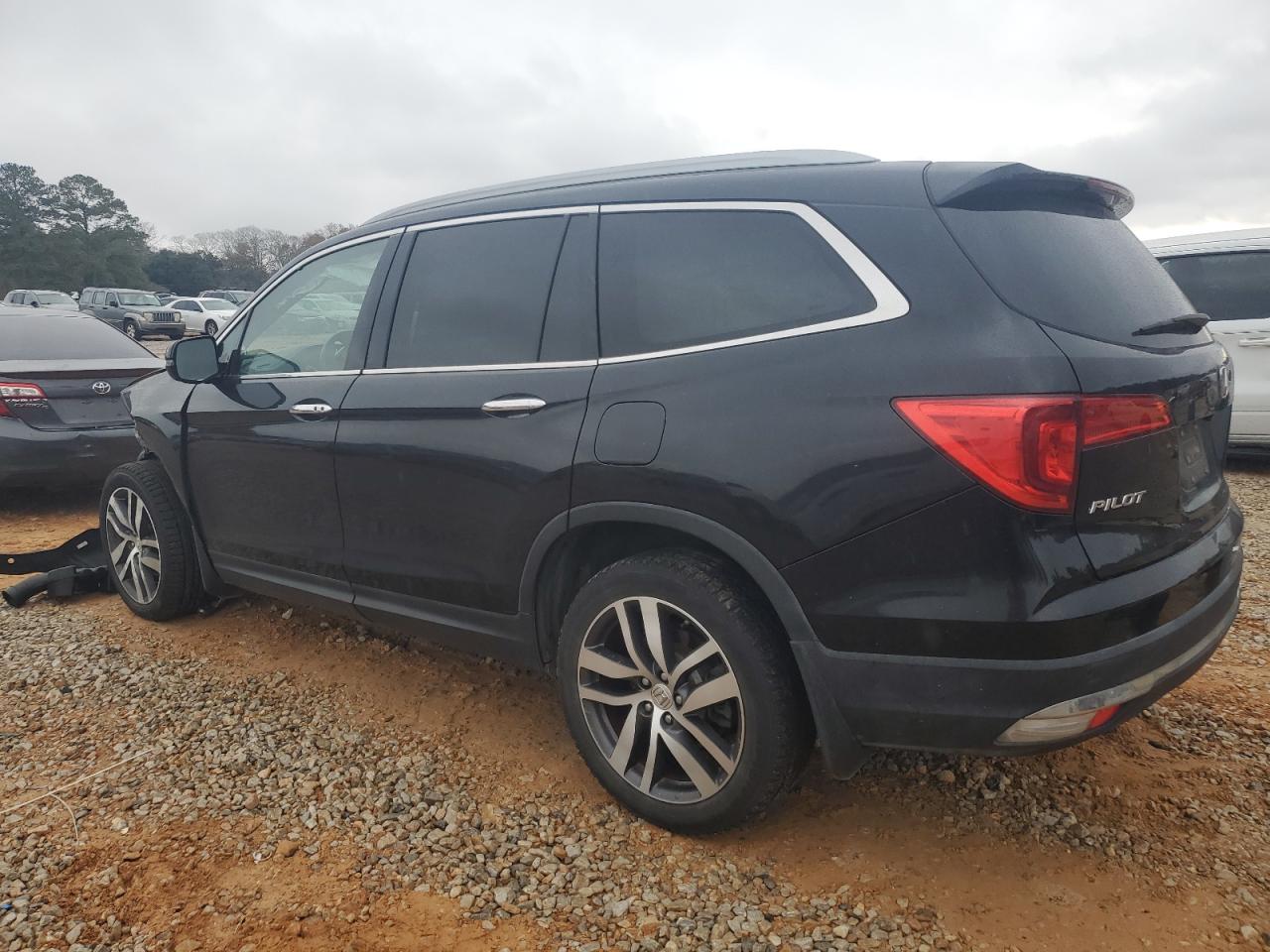 2016 Honda Pilot VIN 5FNYF6H91GB004853 Copart auction photo, front end damage thumbnail 2