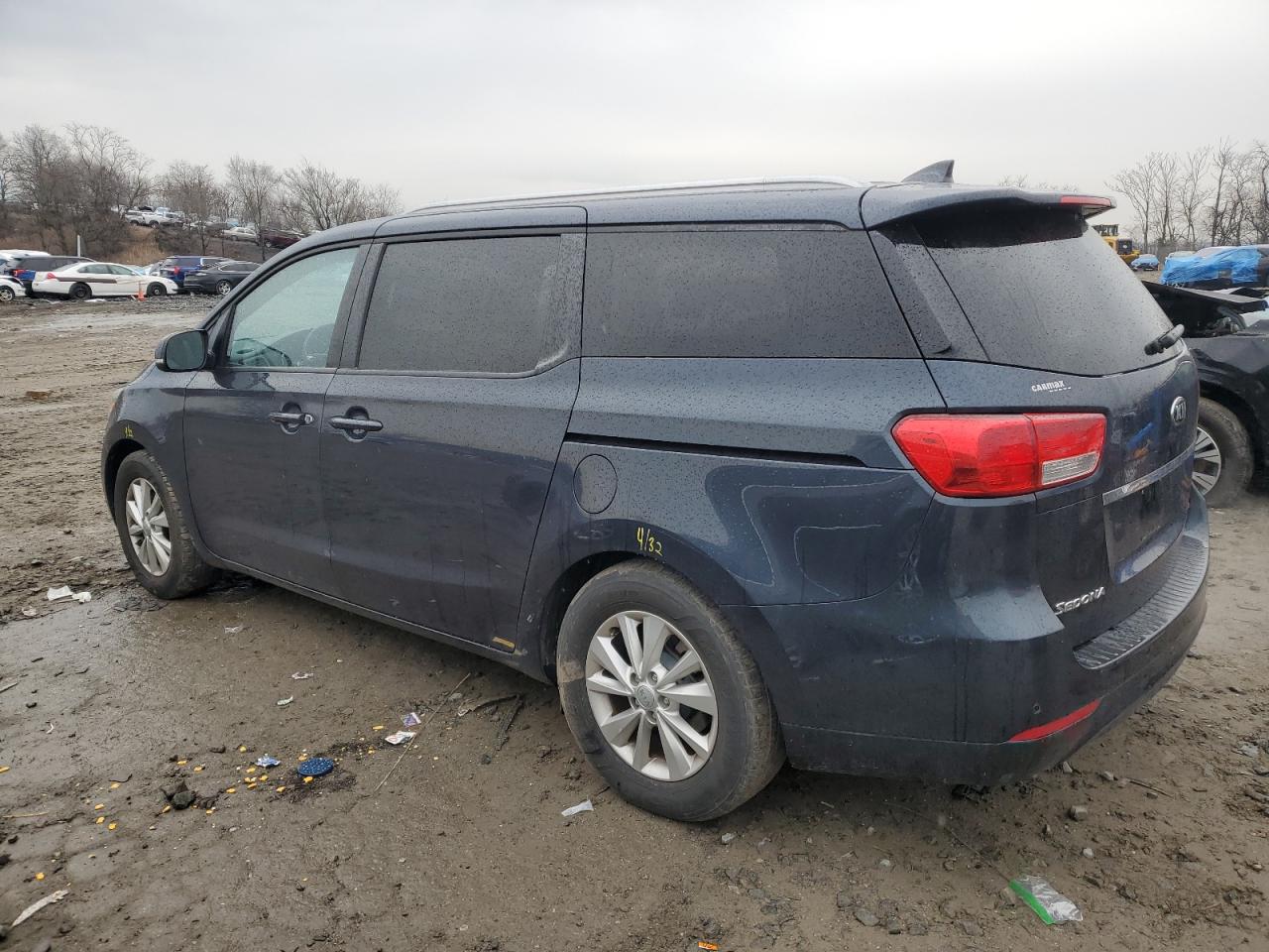 2016 KIA Sedona VIN KNDMB5C13G6129452 Copart auction photo, minor dent/scratches damage thumbnail 2