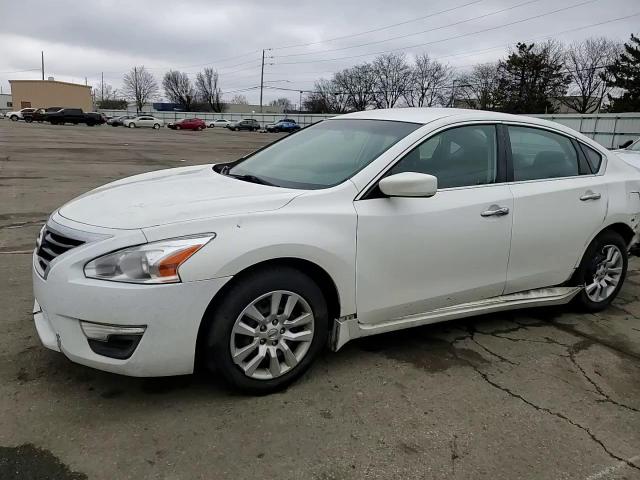 2015 Nissan Altima VIN 1N4AL3AP2FC497123 Copart auction photo, rear end / side damage thumbnail 11