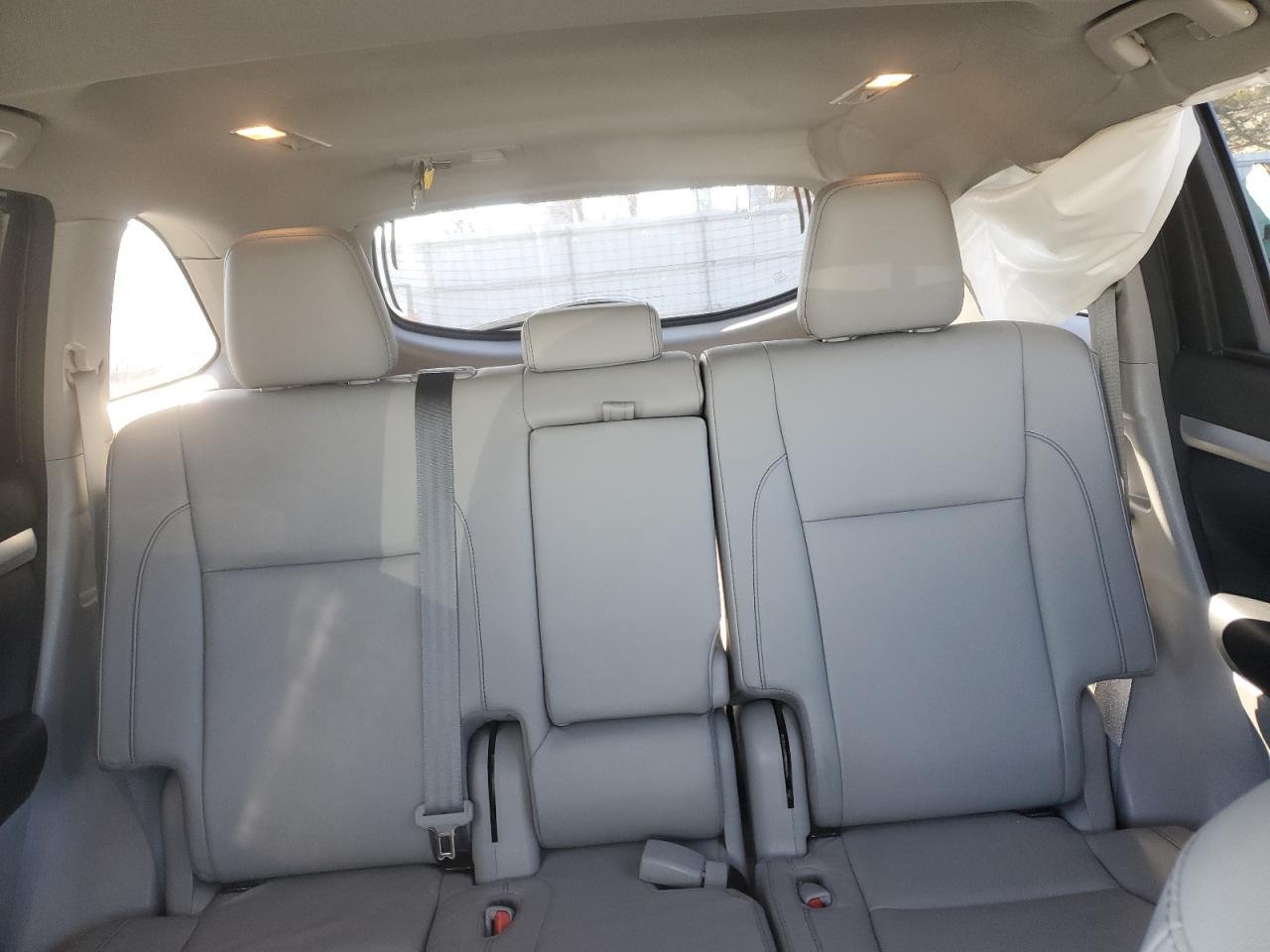 2018 Toyota Highlander VIN 5TDJZRFH9JS539808 Copart auction photo, side damage thumbnail 10