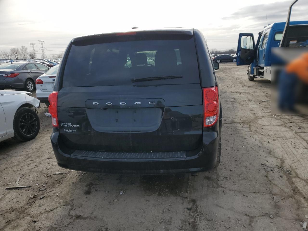 2017 Dodge Caravan VIN 2C4RDGBG4HR601542 Copart auction photo, front end damage thumbnail 6