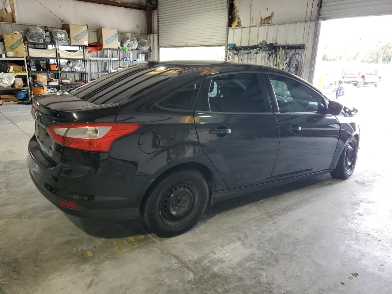 2012 Ford Focus VIN 1FAHP3F27CL125658 Copart auction photo, front end / minor dent/scratches damage thumbnail 3