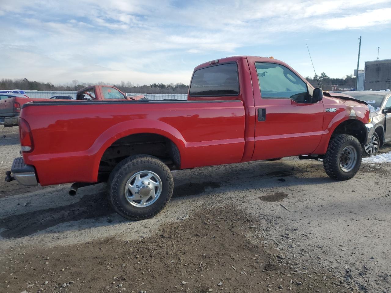 2003 Ford F250 VIN 1FTNF21L13EA67562 Copart auction photo, burn / minor dent/scratches damage thumbnail 3