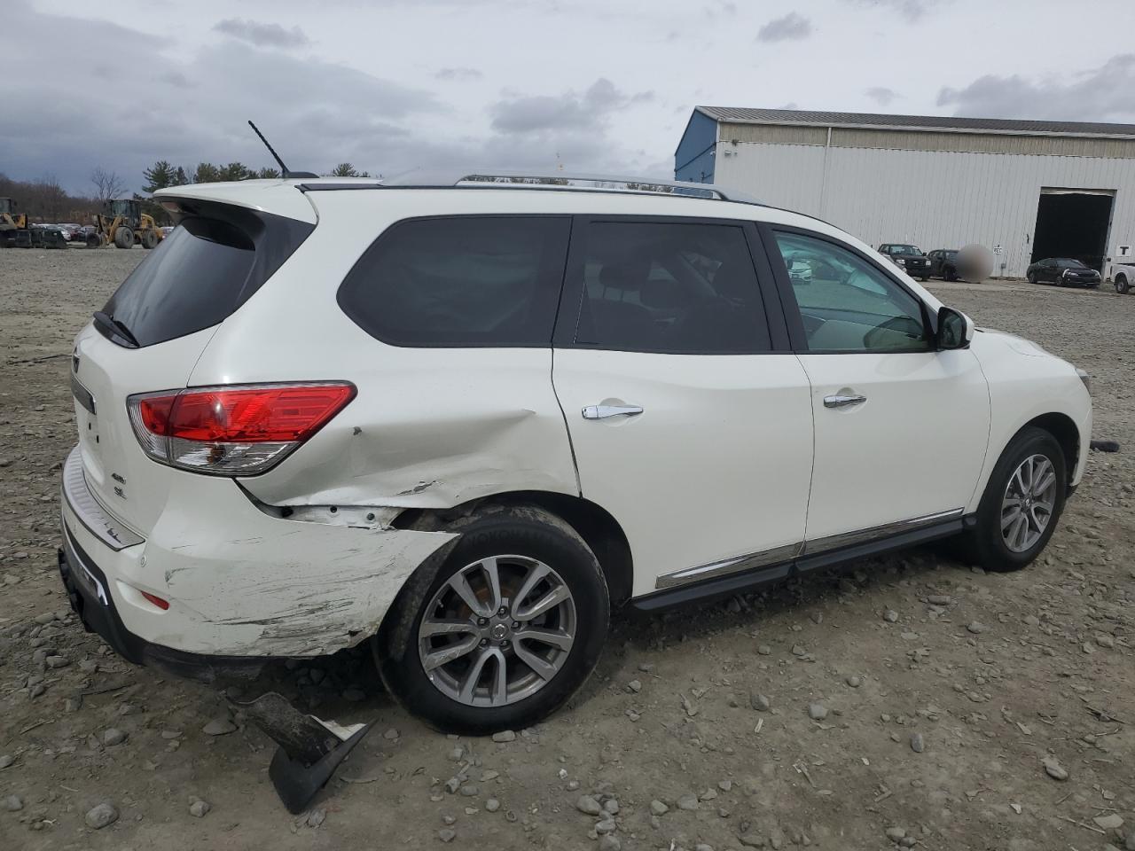 2016 Nissan Pathfinder VIN 5N1AR2MM6GC637210 Copart auction photo, rear end damage thumbnail 3