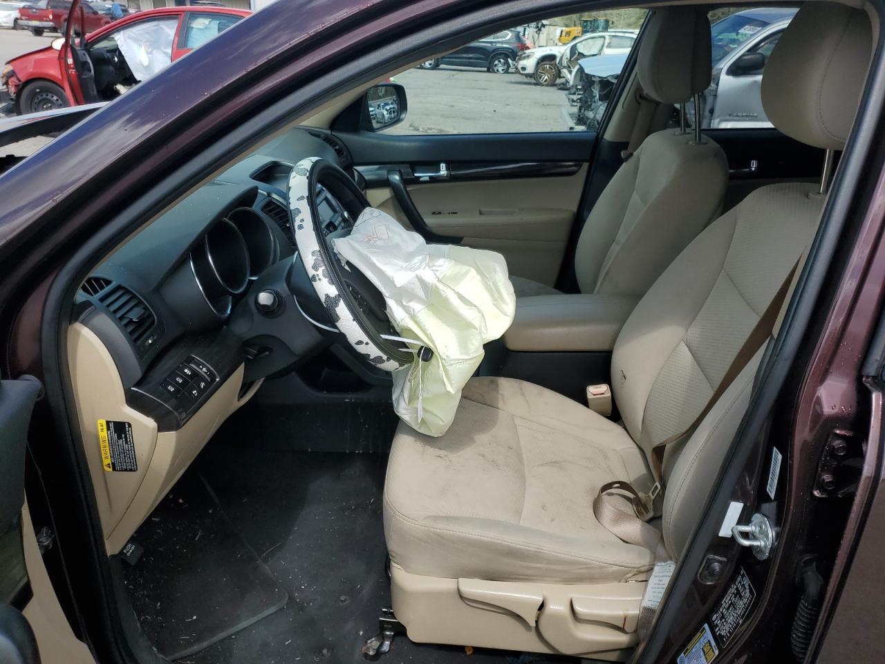 2011 KIA Sorento VIN 5XYKT4A14BG143660 Copart auction photo, front end damage thumbnail 7