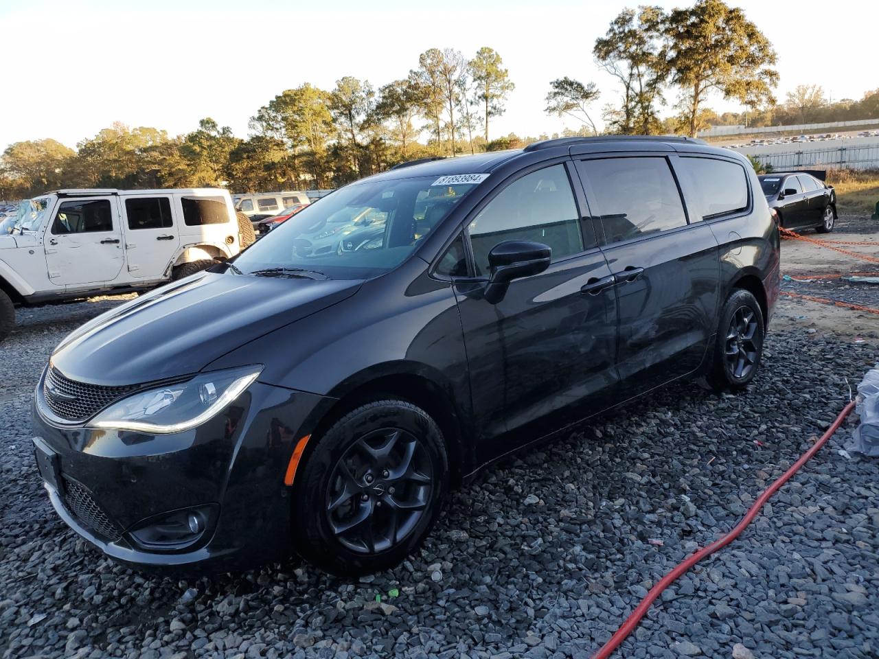2019 Chrysler Pacifica VIN 2C4RC1GG3KR617683 - Copart auction photo