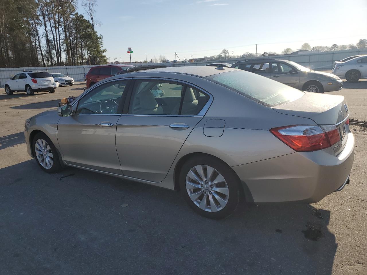2014 Honda Accord VIN 1HGCR2F84EA209496 Copart auction photo, undercarriage damage thumbnail 2