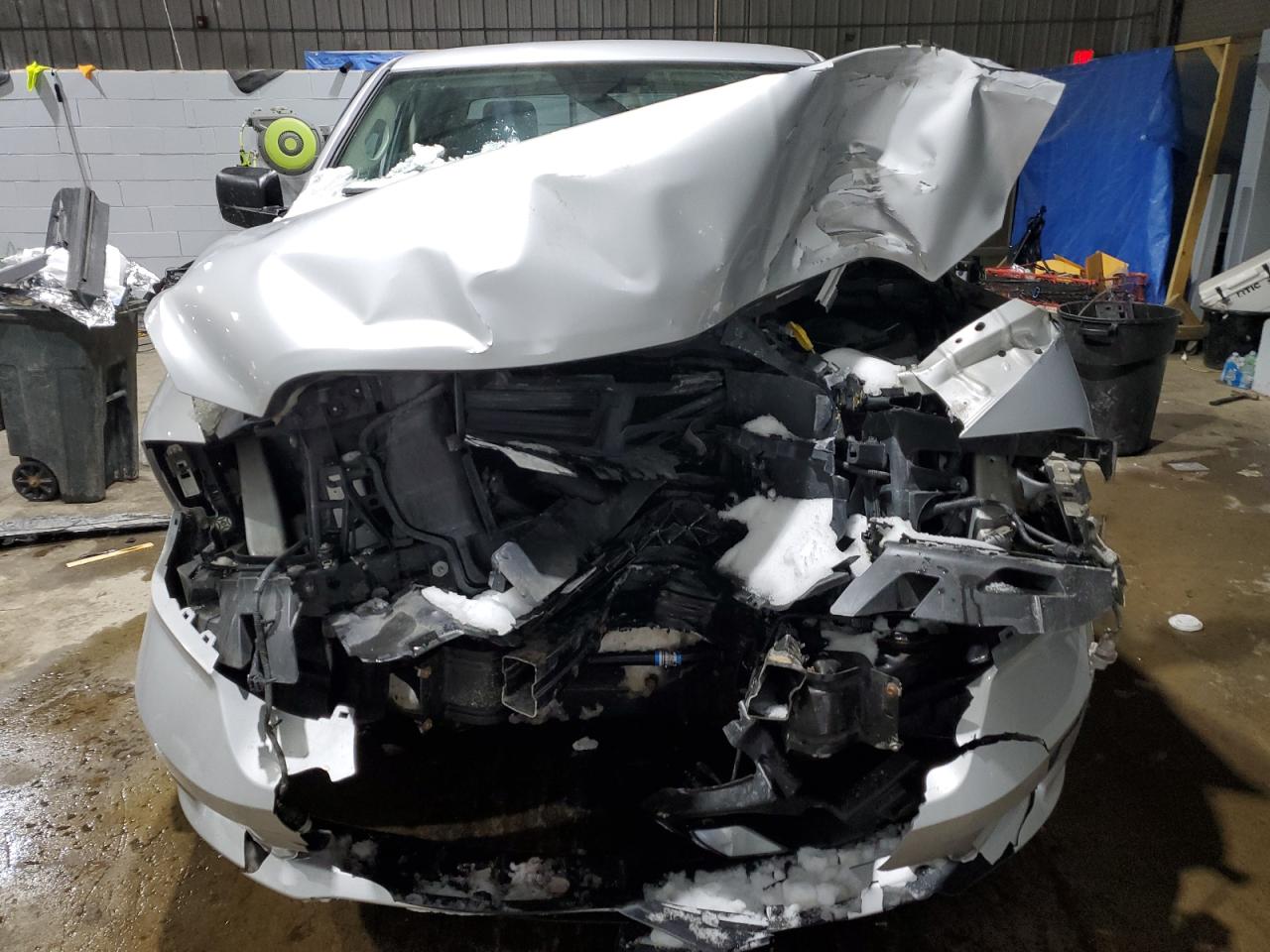2017 RAM 1500 VIN 1C6RR7FG8HS778144 Copart auction photo, front end / side damage thumbnail 5