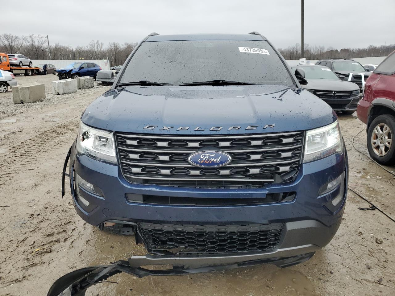 2017 Ford Explorer VIN 1FM5K8D83HGE09915 Copart auction photo, front end / side damage thumbnail 5