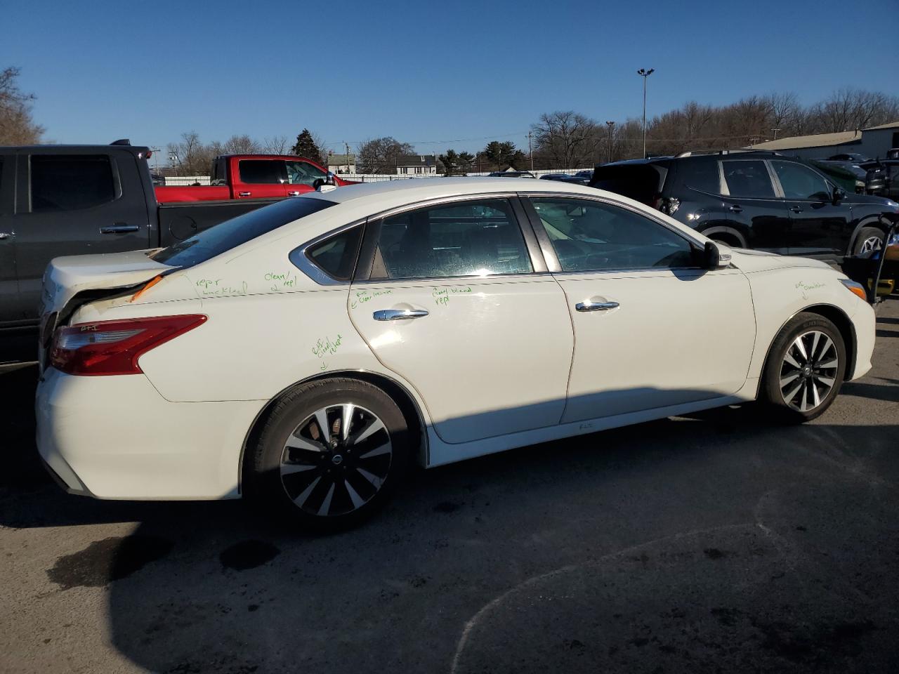2018 Nissan Altima VIN 1N4AL3AP4JC178945 Copart auction photo, rear end damage thumbnail 3