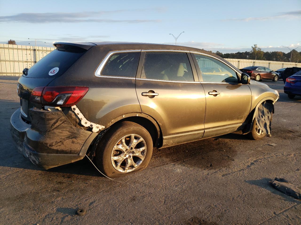2015 Mazda CX-9 VIN JM3TB2CA1F0458931 Copart auction photo, water/flood / all over damage thumbnail 3
