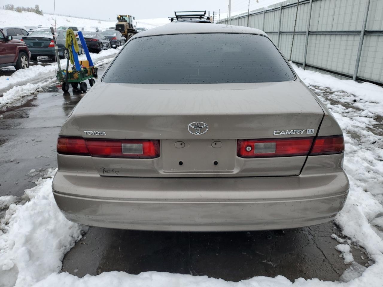 1999 Toyota Camry VIN 4T1BG22K2XU442355 Copart auction photo, side / front end damage thumbnail 6