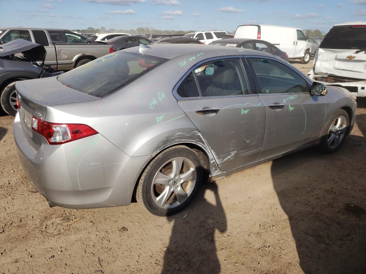 2009 Acura TSX VIN JH4CU26609C033499 Copart auction photo, front end / minor dent/scratches damage thumbnail 3