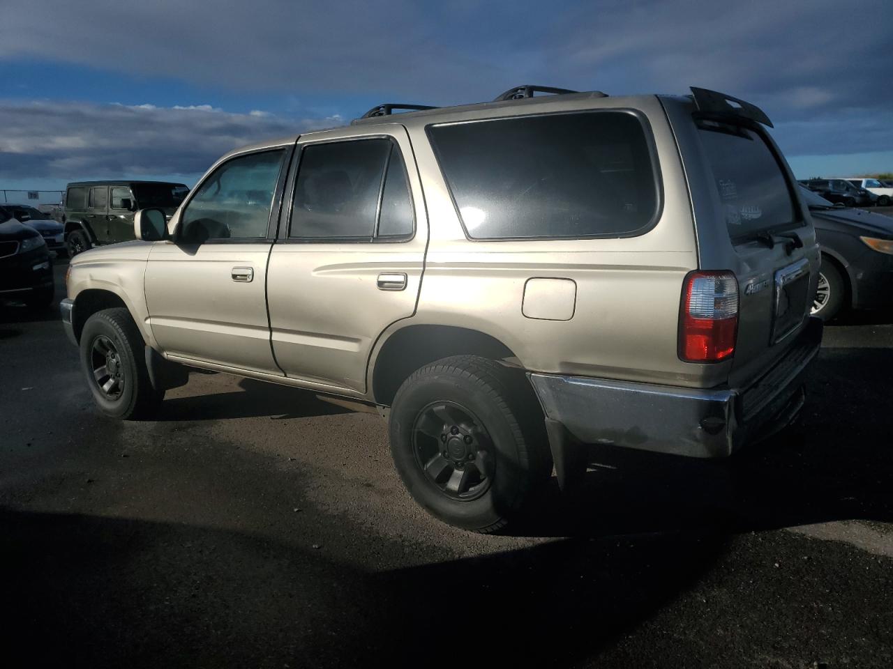 2002 Toyota 4Runner VIN JT3GN86R320226156 Copart auction photo, front end damage thumbnail 2