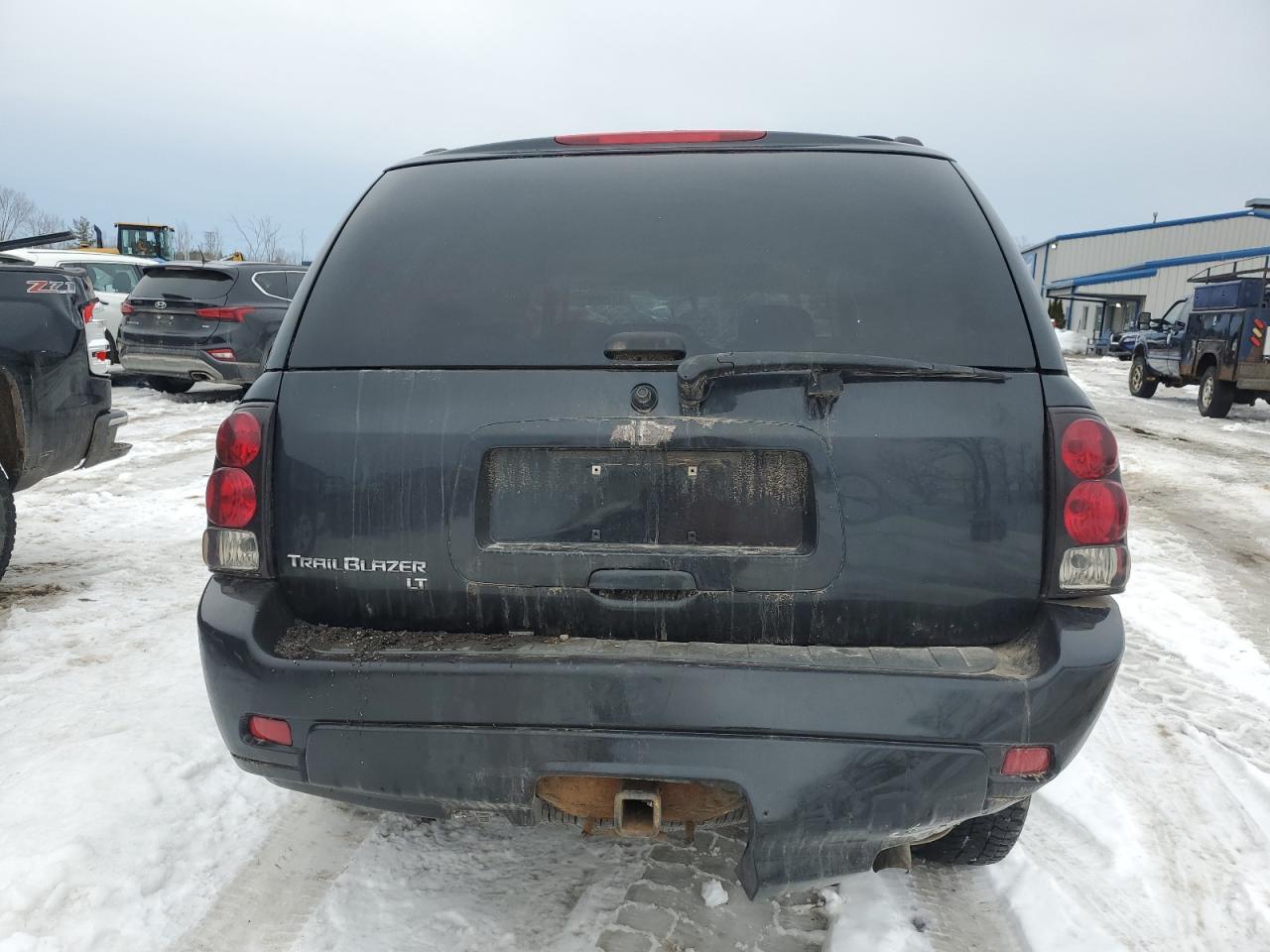 2008 Chevrolet TrailBlazer VIN 1GNDT13S882219825 Copart auction photo, front end / side damage thumbnail 6