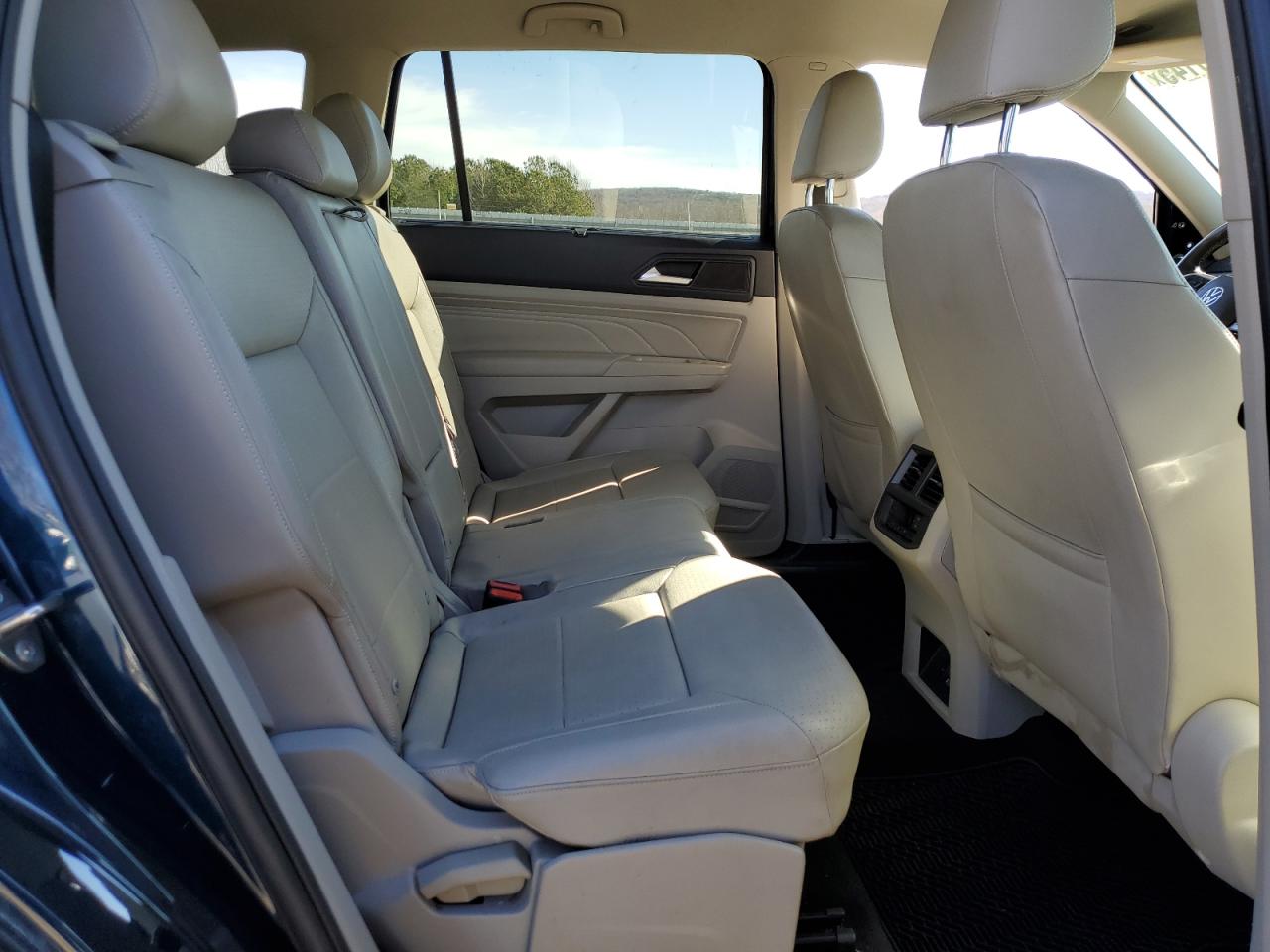 2021 Volkswagen Atlas VIN 1V2LP2CA6MC553845 Copart auction photo, front end / side damage thumbnail 11