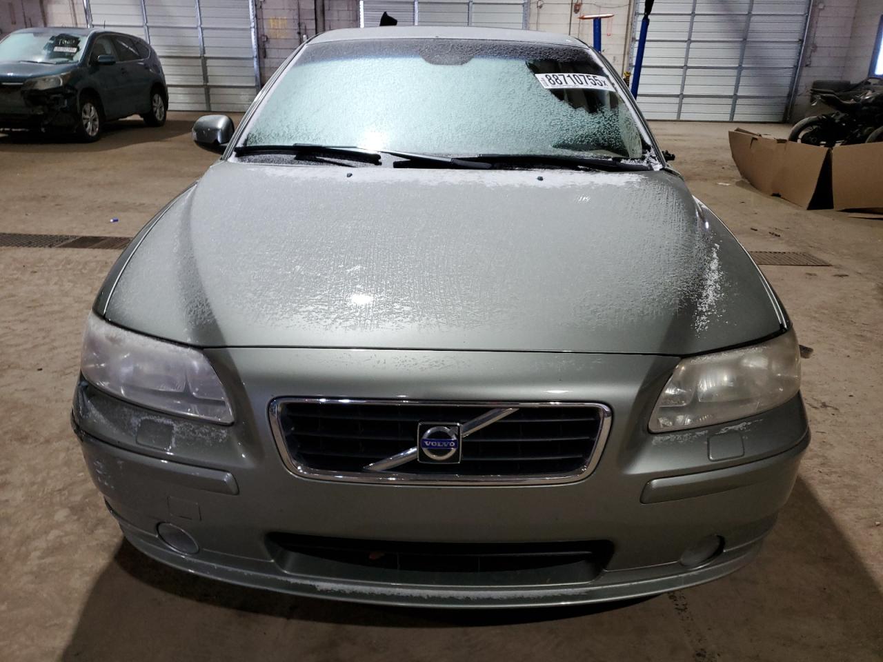 2007 Volvo S60 VIN YV1RS592972626979 Copart auction photo, side / front end damage thumbnail 5