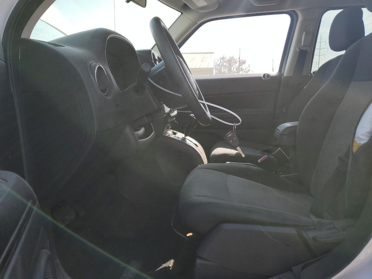2013 Jeep Liberty (Patriot) VIN 1C4NJPBA2DD272761 Copart auction photo, side / front end damage thumbnail 7