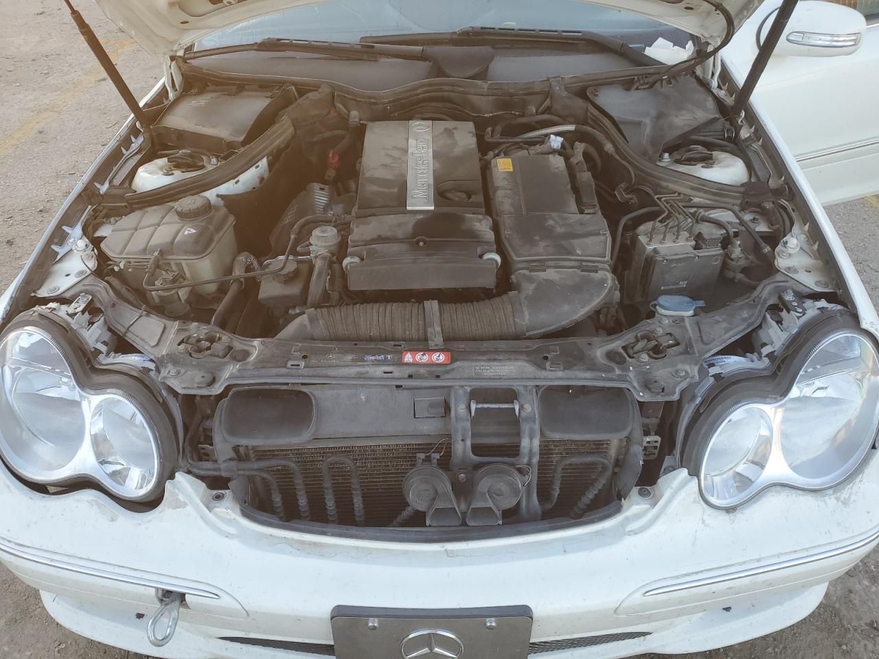 2005 Mercedes-Benz C-klasse VIN WDBRF40J35F689895 Copart auction photo, all over / mechanical damage thumbnail 12