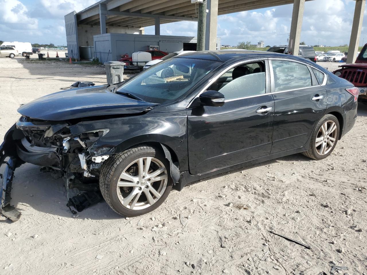 2015 Nissan Altima VIN 1N4BL3AP8FC143823