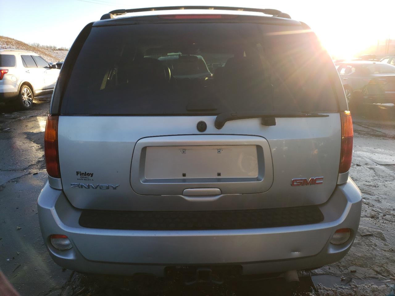 2007 GMC Envoy VIN 1GKET63M772258811 Copart auction photo, front end / rear end damage thumbnail 6