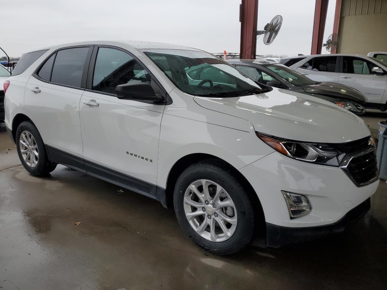 2021 Chevrolet Equinox VIN 3GNAXHEV9MS167093 Copart auction photo, mechanical / minor dent/scratches damage thumbnail 4