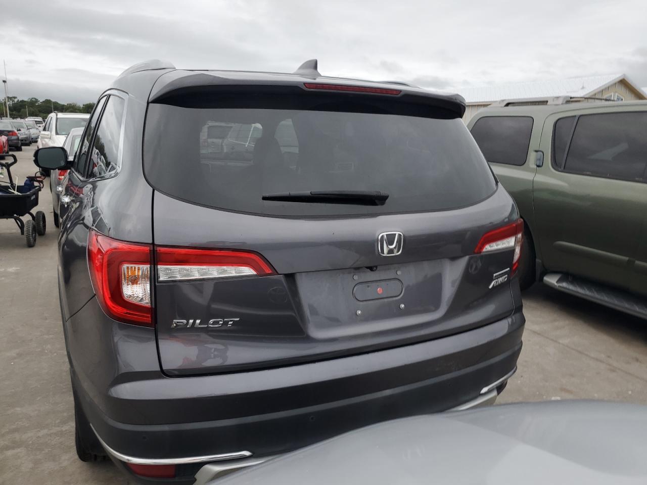 2022 Honda Pilot VIN 5FNYF6H96NB007857 Copart auction photo, water/flood damage thumbnail 6