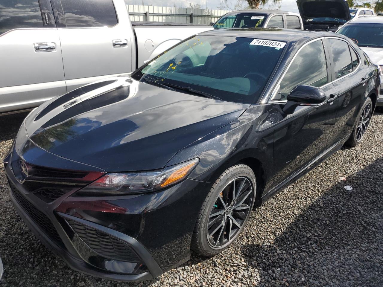2021 Toyota Camry VIN 4T1T11AK8MU529948