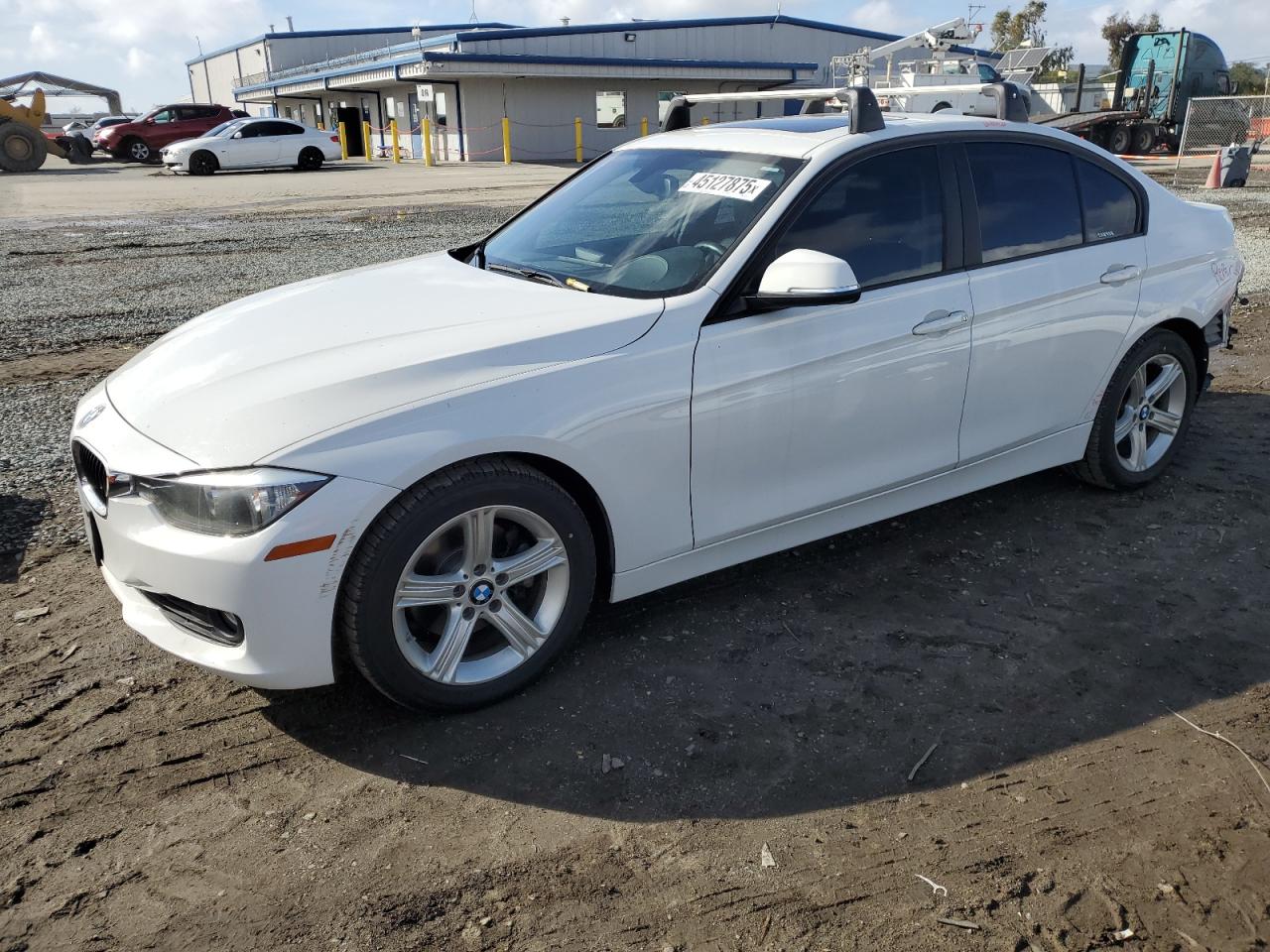 2013 BMW 3er VIN WBA3C1C58DF435558