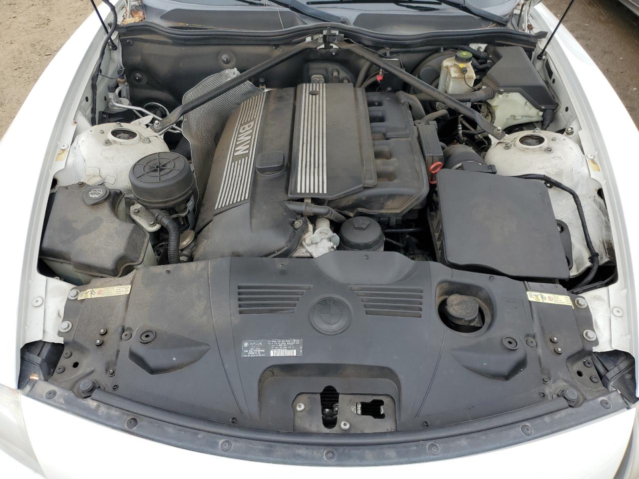 2005 BMW Z4 VIN 4USBT53505LU10933 Copart auction photo, front end damage thumbnail 11