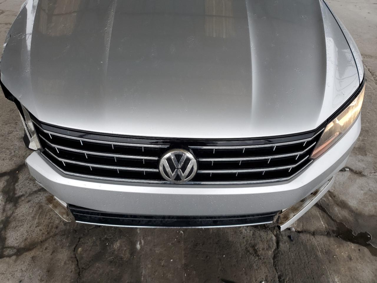 2016 Volkswagen Passat VIN 1VWBT7A30GC025813 Copart auction photo, front end damage thumbnail 11