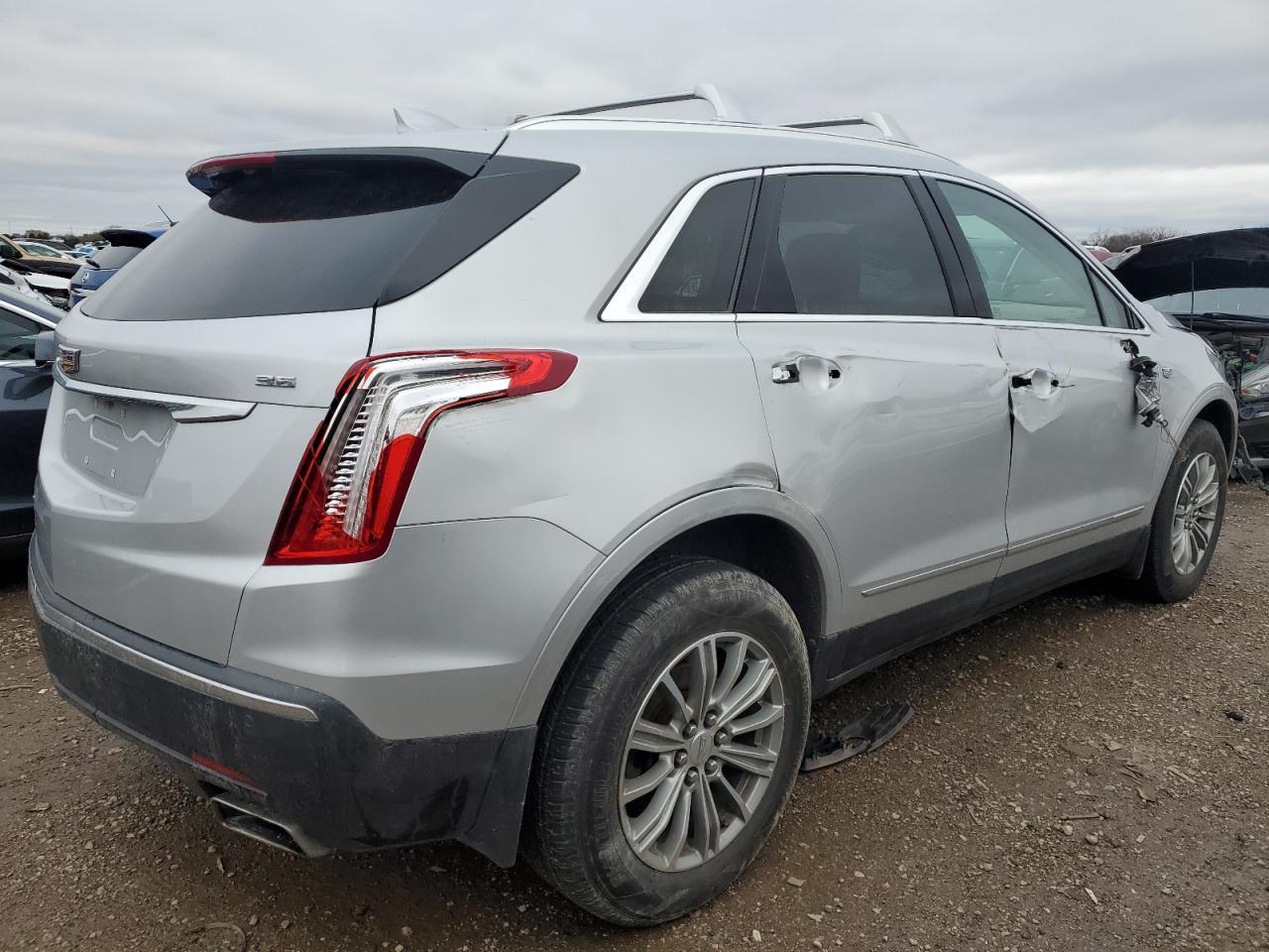 2017 Cadillac XT5 VIN 1GYKNDRS7HZ261911 Copart auction photo, all over damage thumbnail 3