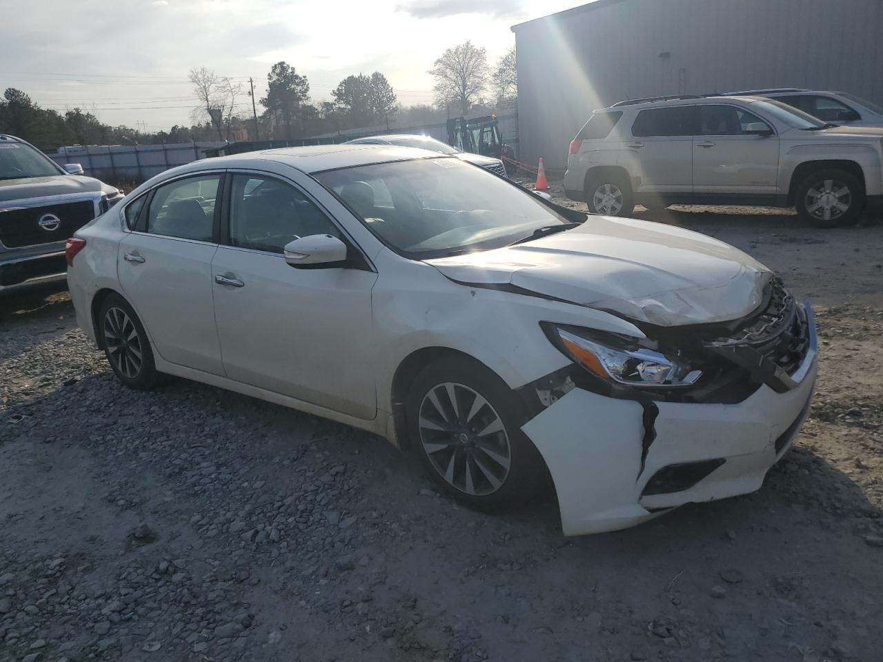 2016 Nissan Altima VIN 1N4AL3AP9GC175922 Copart auction photo, front end / side damage thumbnail 4