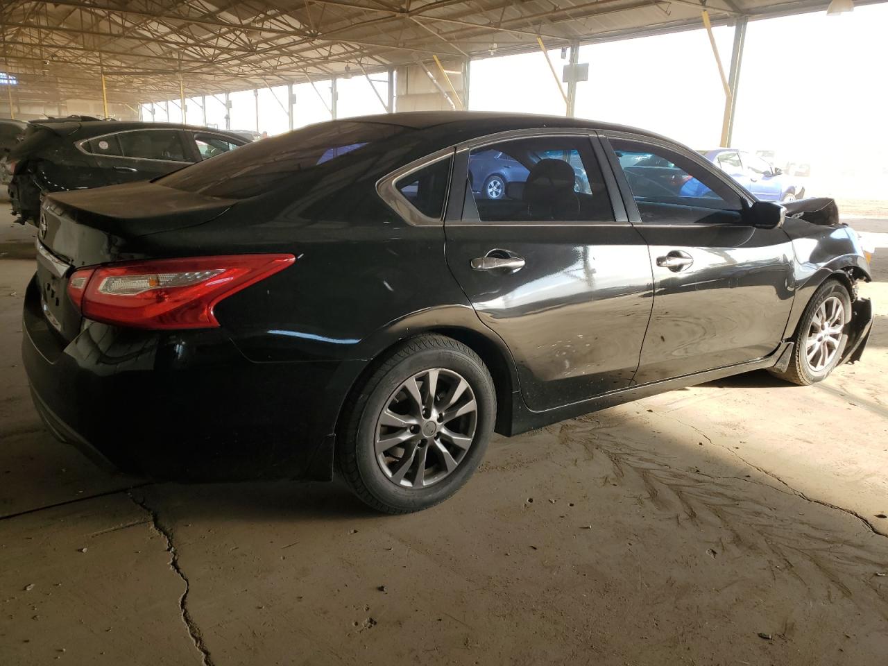 2016 Nissan Altima VIN 1N4AL3AP8GN322218 Copart auction photo, front end damage thumbnail 3