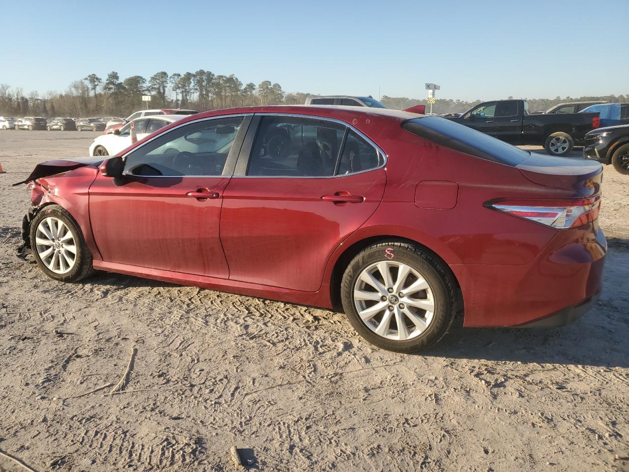 2019 Toyota Camry VIN 4T1B11HK3KU234528 Copart auction photo, front end / minor dent/scratches damage thumbnail 2